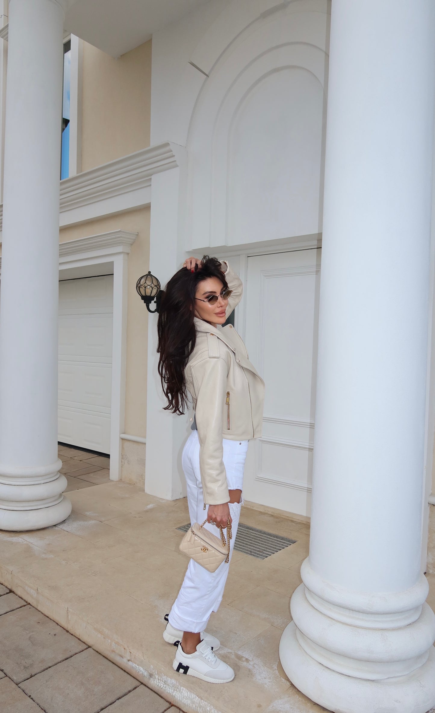 Cropped leather biker jacket ,, Silhouette in Beige “